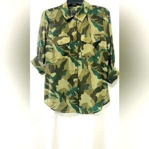 Women’s Camouflage shirt. Medium. Never worn